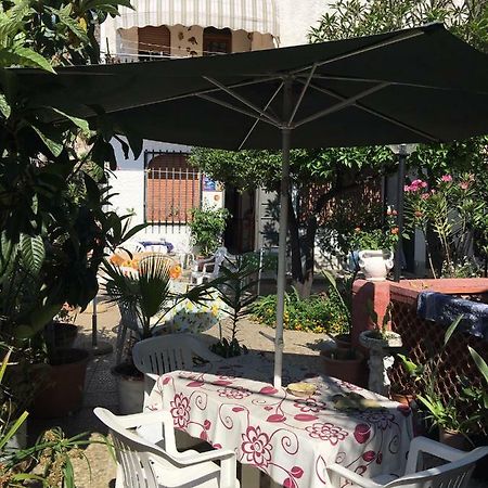 טאורמינה Holiday Home Gionny & Mary מראה חיצוני תמונה